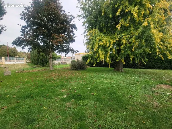 Terrain 580 m² Agnin 