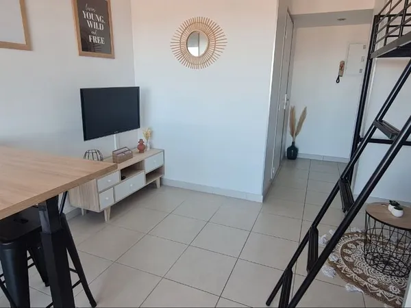 Studio meublé 