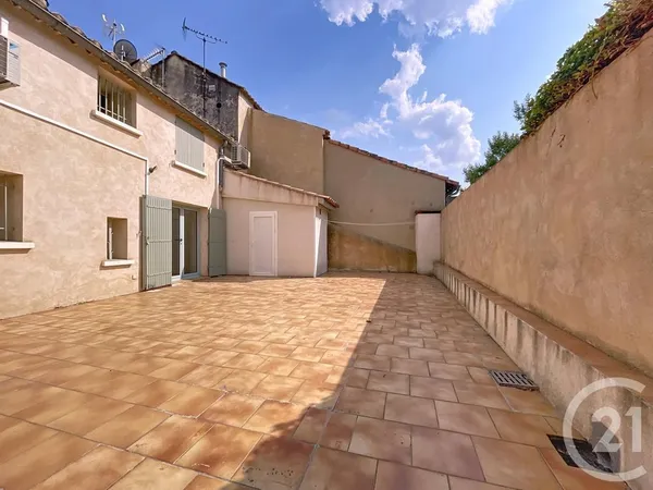 Maison 6 pièces 247 m² 