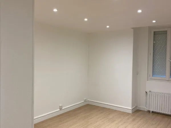 Appartement 2 p à PARIS 17ème 