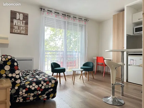 Rare, location studio 24 m2 meublé, quartier Busca/St Michel 