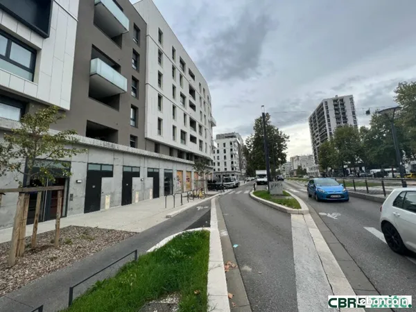 Local commercial 83 m² 