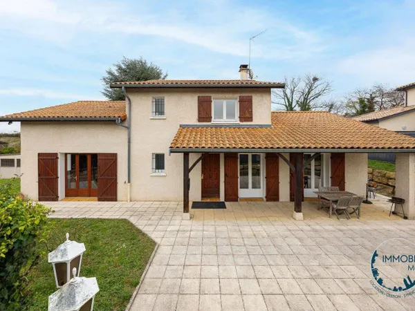 Maison 6 pièces 200 m² 