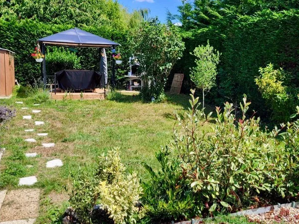 Mobil-home sur parc résidentiel 