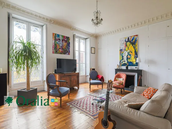 Appartement 6 pièces 149 m² 