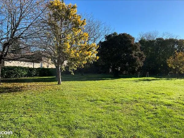 Terrain 1220 m² 