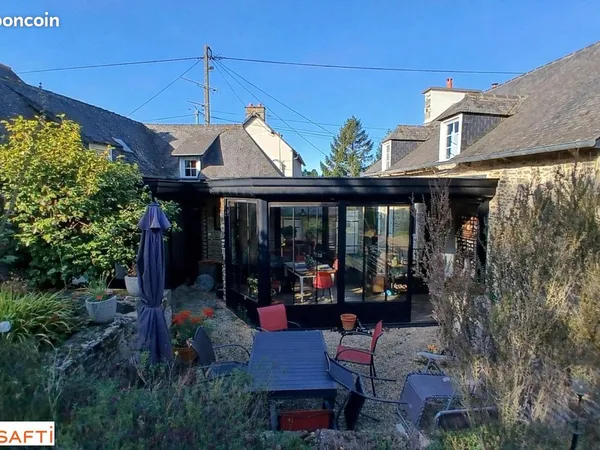 Propriété 8 pièces 149 m² 