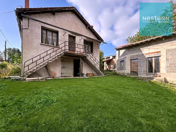 Maison à rénover - 42130 Montverdun - 90 m² environ - atelier 115 m² - terrain de 700 m² 