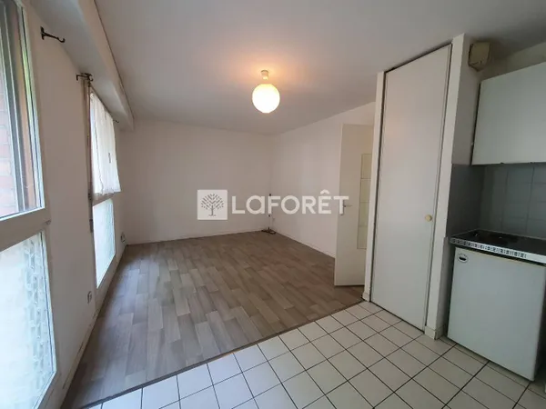 Studio 1 pièce 29 m² 