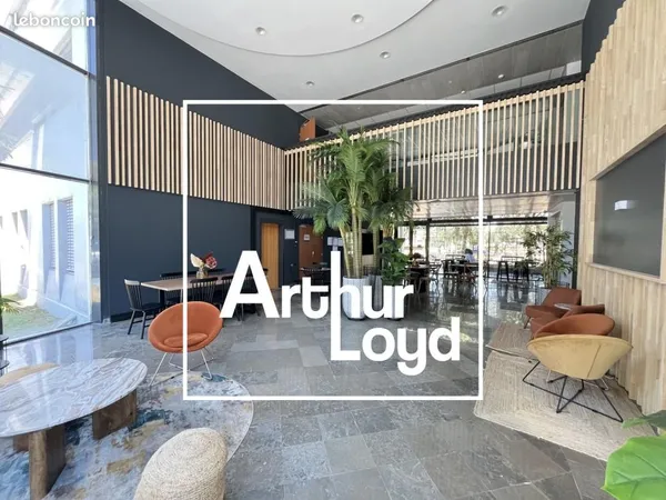 Bureaux 694 m² 