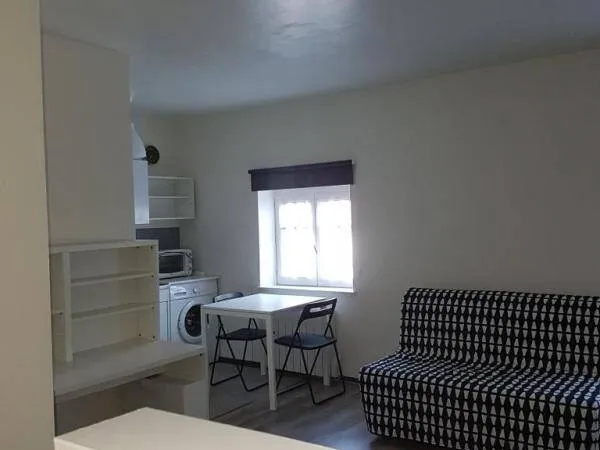 Studio 1 pièce 35 m² 