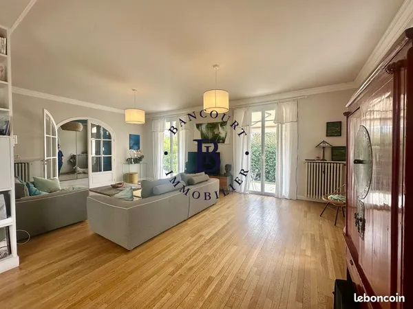 Maison 5 pièces 200 m² 