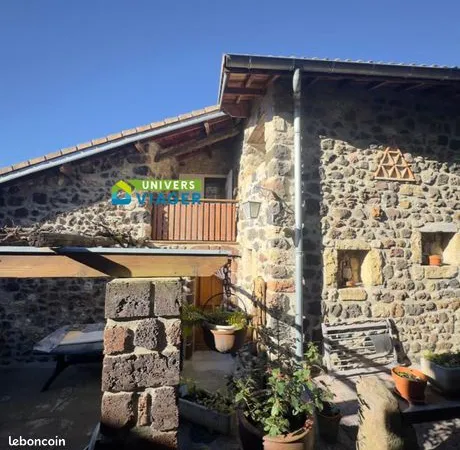 Maison 8 pièces 163 m² 