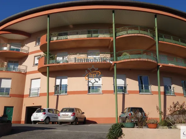 Location appartement T3 avec terrasse et garage Saint Affriq 
