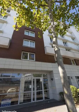 Studio 1 pièce 21 m² 