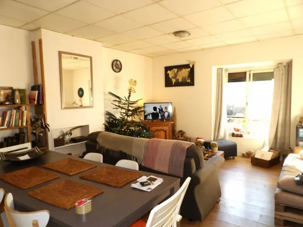 Vidauban appartement 3 chambres 95 m2 avec combles 