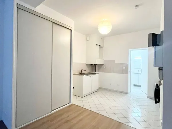 Studio 1 pièce 34 m² 