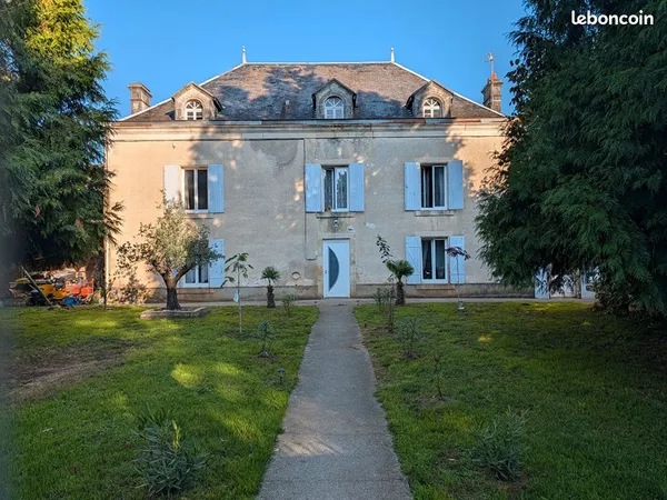 Maison 9 pièces 214 m² 