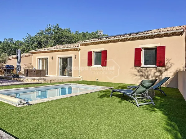 Maison de plain-pied 4 pièces 121 m² 