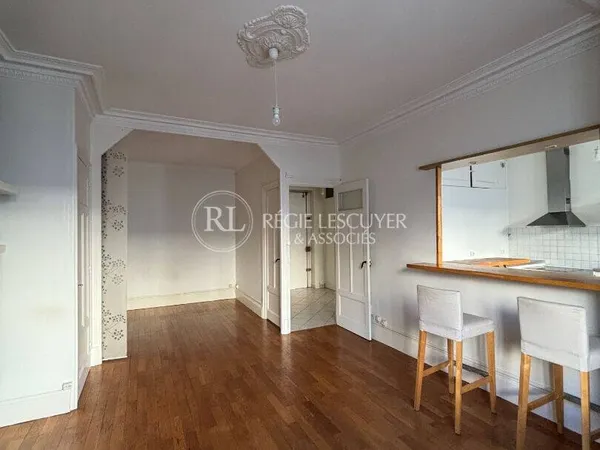Appartement 1 pièce 52 m² 