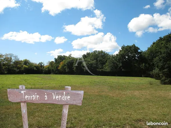 Terrain 835 m² NOYANT VILLAGES 