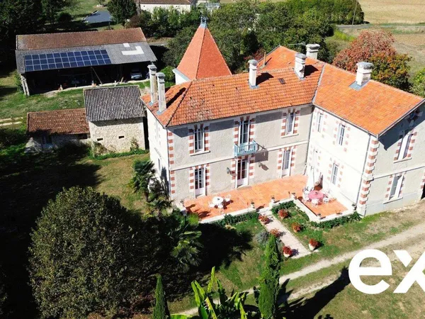 Maison 10 pièces 365 m² 