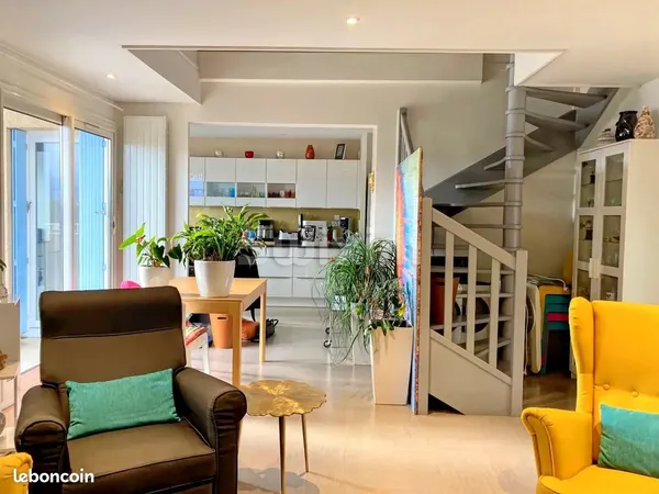 Duplex 5 pièces 147 m² 