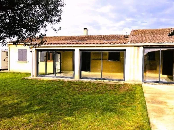Maison de plain-pied 5 pièces 120 m² 