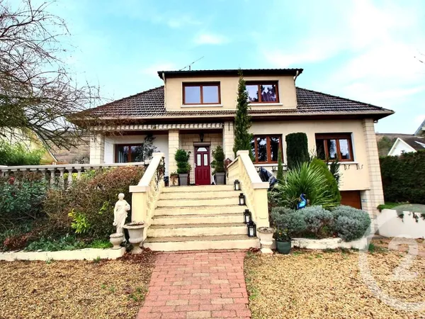 Maison 6 pièces 143 m² 
