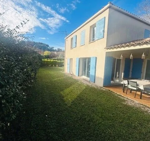 VILLA T4 LOTISSEMENT PRIVE 100 m2 + 550 m2 terrain 