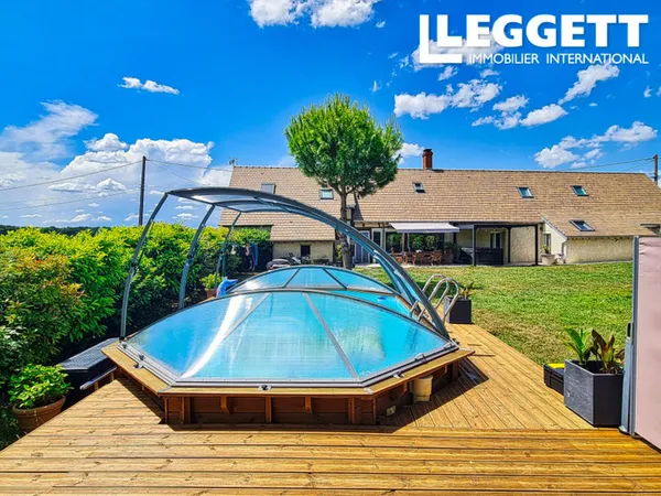 Charmante Maison de 5 Chambres avec gîte Indépendant à rénover, joli jardin et piscine Proche de 