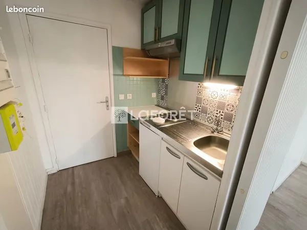 Studio 1 pièce 19 m² 