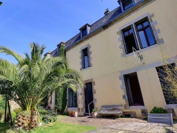 Maison 10 pièces 287 m² 