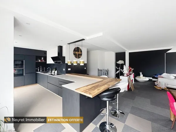 Duplex 5 pièces 135 m² 