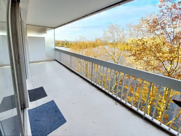 Studio 1 pièce 31 m² 