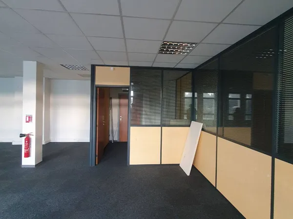 Bureau 93 m² 