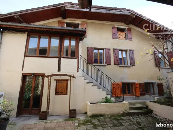 Maison 5 pièces 86 m² 