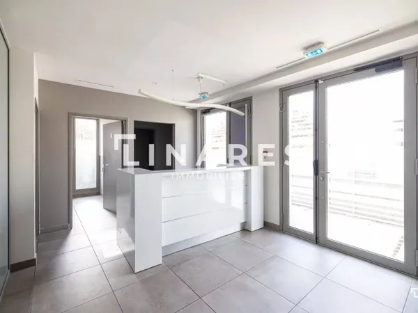 Local commercial 117 m² 