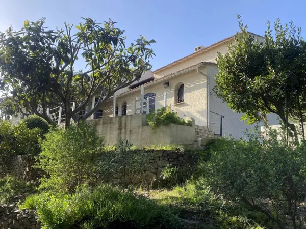 Villa secteur calme - 83153 Saint Mandrier Sur Mer 