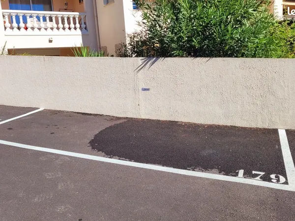 Place de parking extérieure voiture Cannes la Bocca Résidence Fermée Le Tivoli des Fleurs 14 