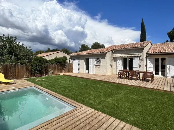 Maison de plain-pied 4 pièces 98 m² 