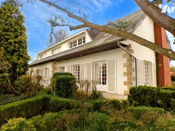 Maison 6 pièces 186 m² 