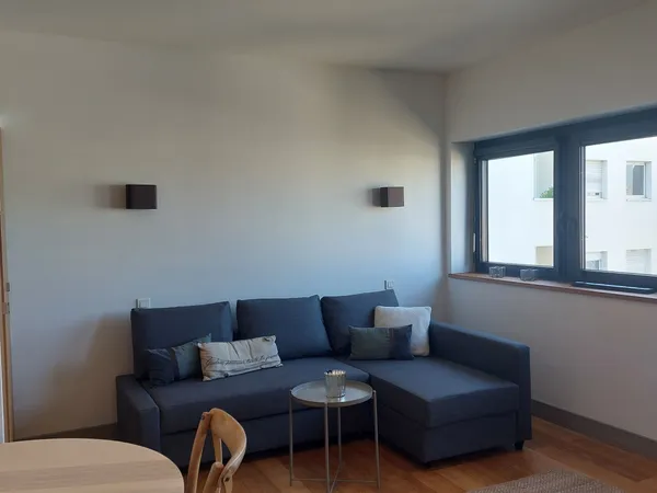 Loue studio meublé 
