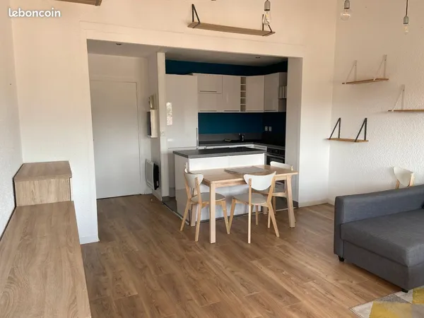 Particulier loue appartement T2 entièrement meublé 