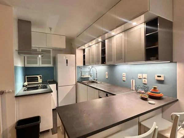 Loue chambre dans appartement 