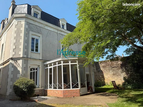 Propriété 10 pièces 300 m² 