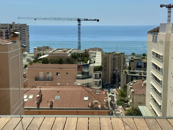 Frontière Monaco - Penthouse d'exception de 5 pièces avec vue mer 