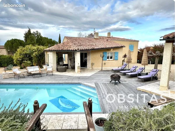 Villa 5 pièces 153 m² 
