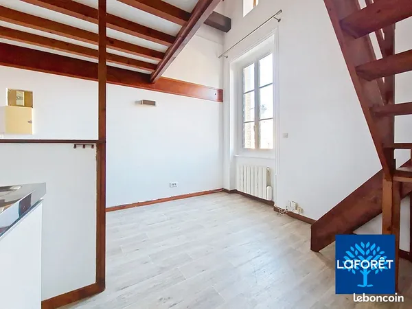 Studio 1 pièce 26 m² 