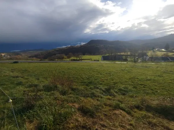 Terrain 2055 m² 